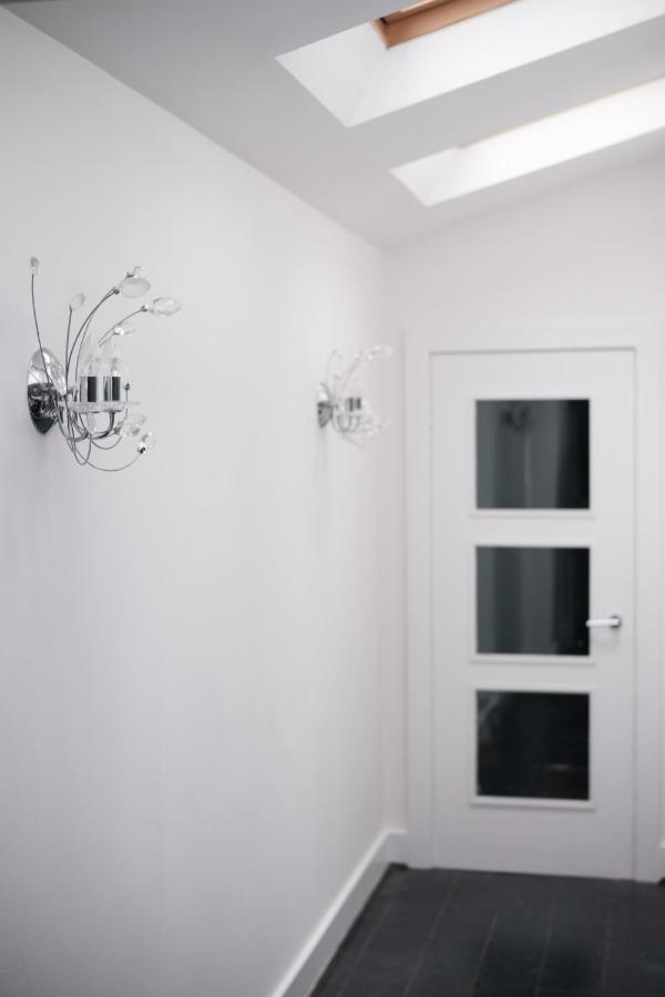 Gorgeous 3 Bedroom Victorian Townhouse Lisburn Exteriör bild